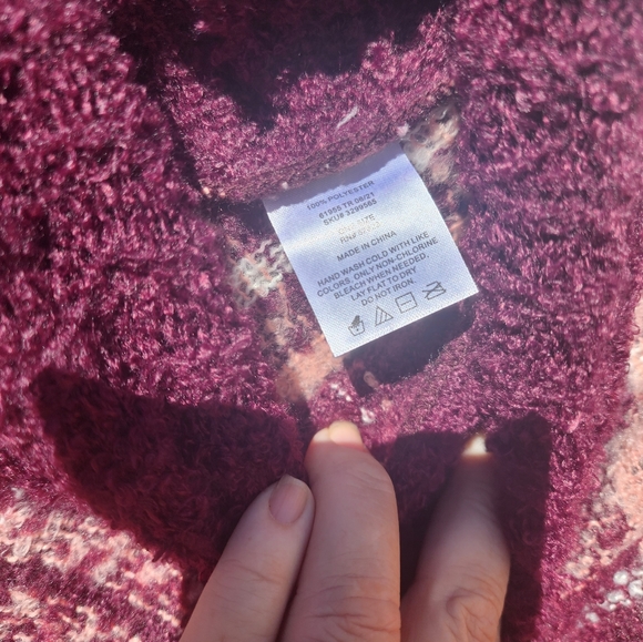 Atten :Qty 3 poncho cowl neck 36 inches shoulder to hem fits at least sm to 2xl. - Picture 7 of 7